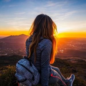 Meet your Posher, Loida